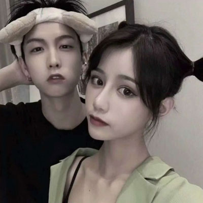 情头一半一张 情侣头像(精选36张)