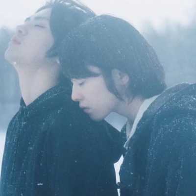 情头一半一张 情侣头像(精选36张)