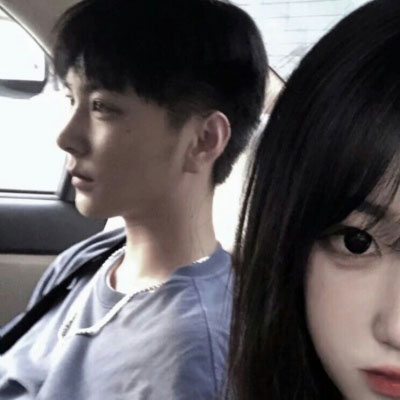 情头一半一张 情侣头像(精选36张)