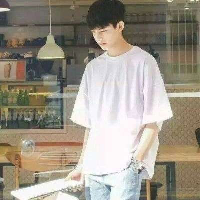 情头一半一张 情侣头像(精选36张)