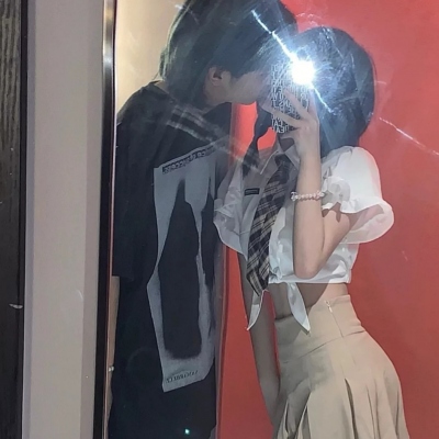 好看的不易撞双人情侣头像(优选30张)