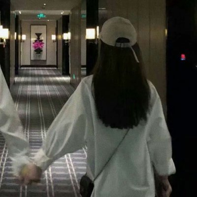 好看情侣头像一人一张(优选22张)