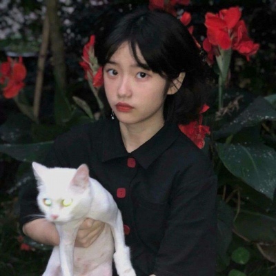 情侣宠溺的摸头头像(精选18张)