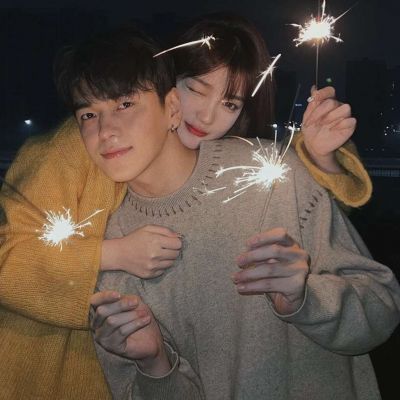 单人情侣头像 一男一女情头(20张)