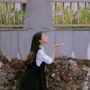 单人情侣头像一人一张(优选24张)