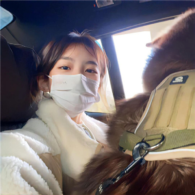 干净舒服的女生头像(共22张)