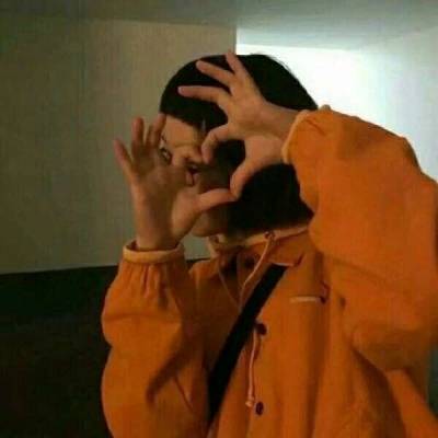 个性女生简单气质头像(精选22张)