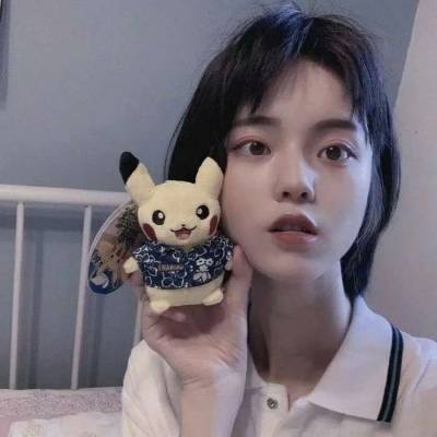 个性女生简单气质头像(精选22张)