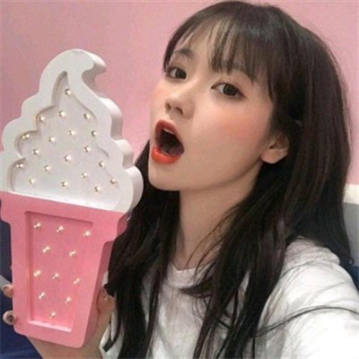 个性女生简单气质头像(精选22张)