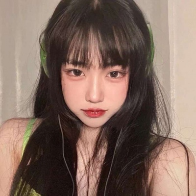 清纯漂亮可爱的小姐姐头像图片大全(24张)