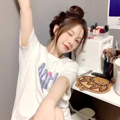 清纯漂亮可爱的小姐姐头像图片大全(24张)