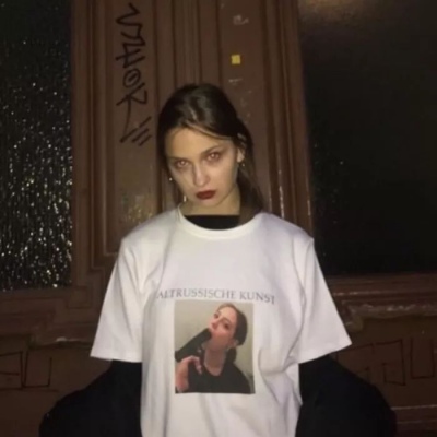 2023欧美最火爆微信头像(共22张)