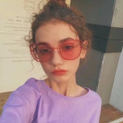 2023欧美最火爆微信头像(共22张)