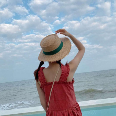 小姐姐背影的照片可爱头像(共24张)