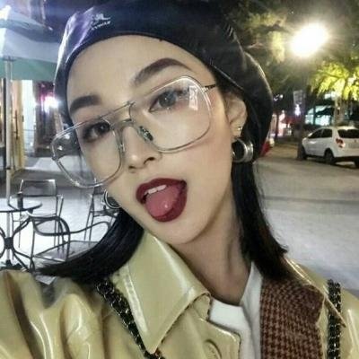 气质霸气的女生头像(共22张)