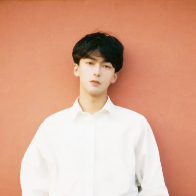 青春美少年图片头像(精选22张)