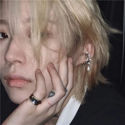 2023年男生最火的微信头像(24张)