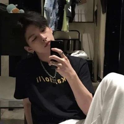 超高清高颜值年轻男生头像(27张)