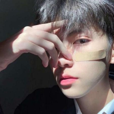 超高清高颜值年轻男生头像(27张)