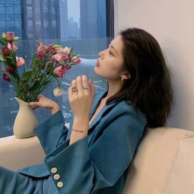 温柔到极致的女生头像(优选24张)