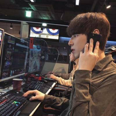 超拽有趣的微博男生个性头像图片(24张)