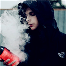 qq男生头像抽烟冷酷图片大全(优选24张)