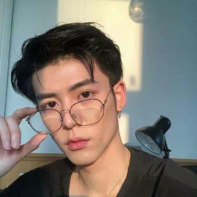 适合稳重男生微信头像(优选26张)