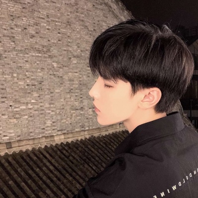 适合稳重男生微信头像(优选26张)