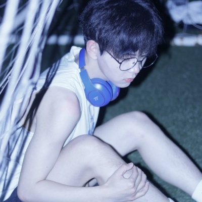 好看的微信阳光男孩头像图片大全(精选22张)