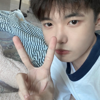 好看的微信阳光男孩头像图片大全(精选22张)