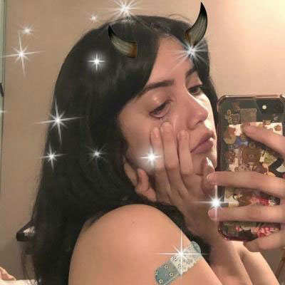 漂亮长发的欧美女生头像图片(精选18张)