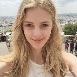 漂亮长发的欧美女生头像图片(精选18张)