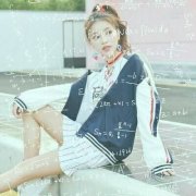 带有数学公式的女生头像(18张)