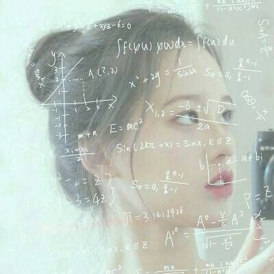 带有数学公式的女生头像(18张)