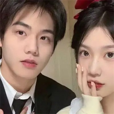 2023最火情侣头像双人(18张)