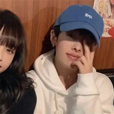 2023最火情侣头像双人(18张)