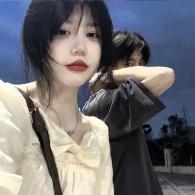 2023最火情侣头像双人(18张)