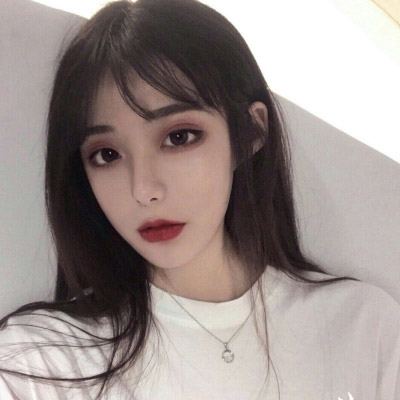 能被一眼注意到的微信头像女(共26张)