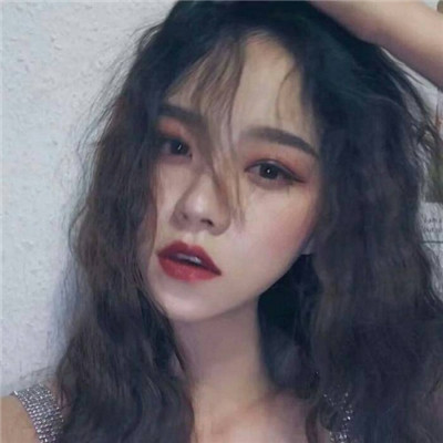 能被一眼注意到的微信头像女(共26张)