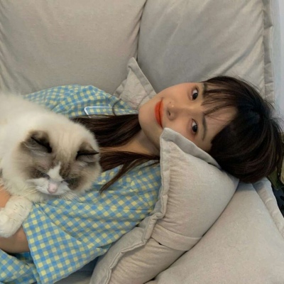 能被一眼注意到的微信头像女(共26张)