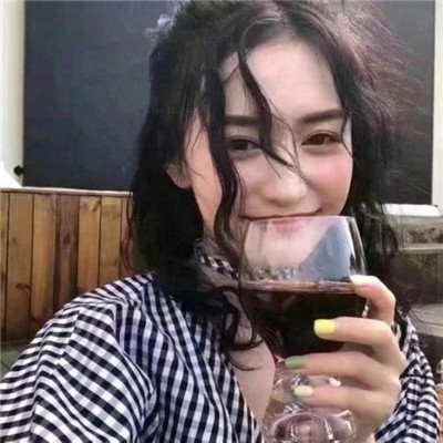 能被一眼注意到的微信头像女(共26张)