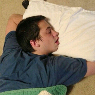 史上最欠揍的头像真人(精选18张)