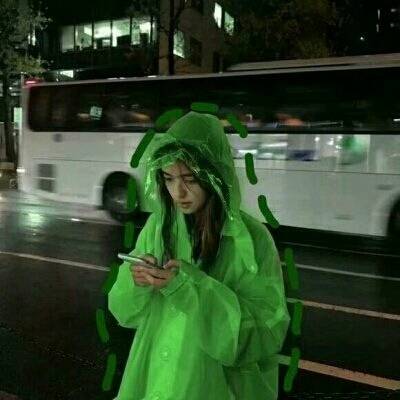 不易察觉情侣头像一左一右(精选18张)