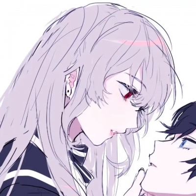 超甜的情侣头像一人一半动漫(20张)