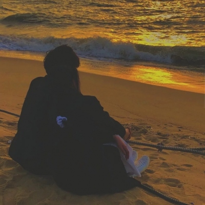 情侣头像酷酷帅帅拽的一男一女图片(优选22张)