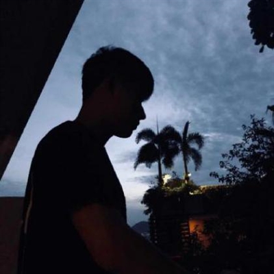 好看的背景情侣头像一男一女(优选20张)