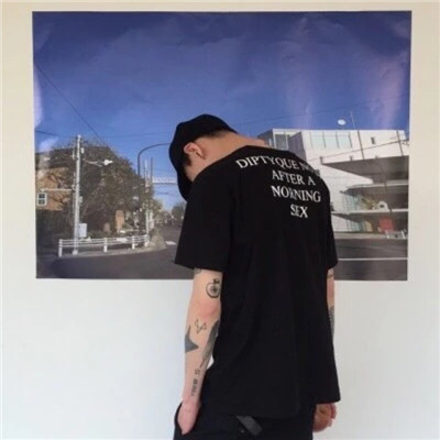 好看的背景情侣头像一男一女(优选20张)