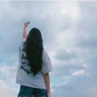 最新个性情侣背影头像(优选16张)