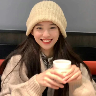 2023最新韩版个性网女生头像(精选24张)