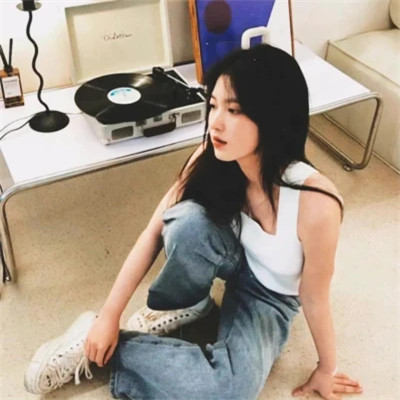 2023最新韩版个性网女生头像(精选24张)